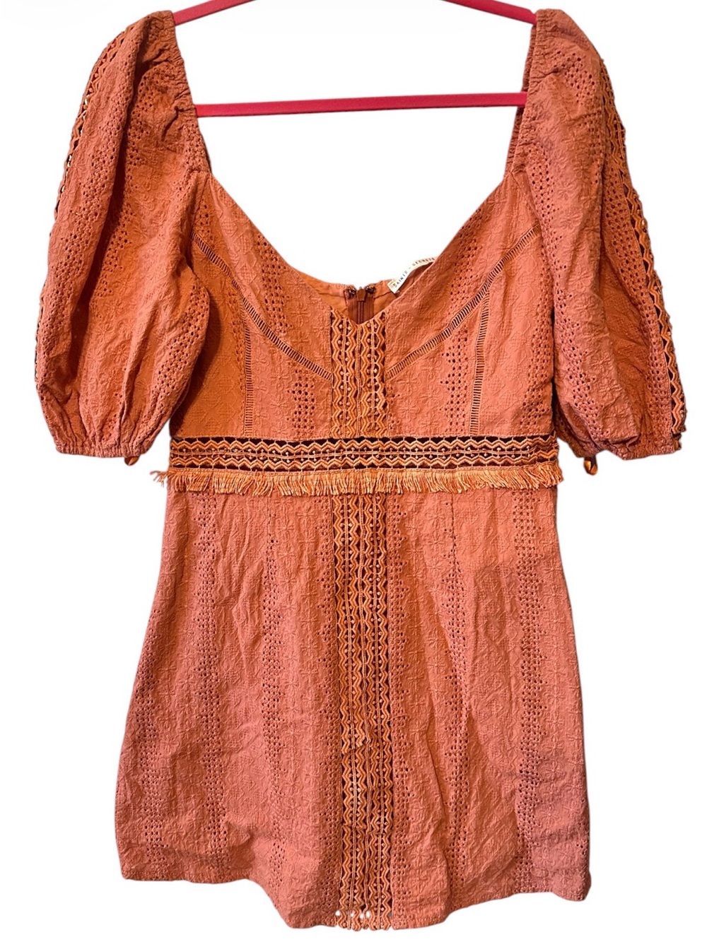 Saints + Secrets Women’s Rust Eyelet Puff-Sleeve Tunic Dress. Size Large.